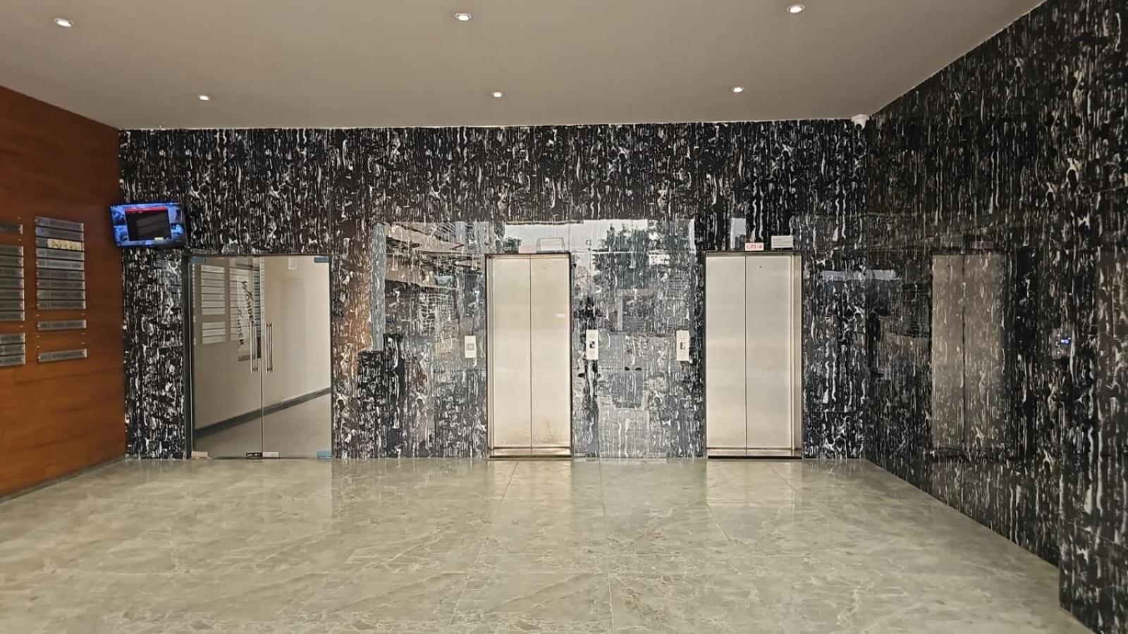 Hotel Allen Ахмедабад Екстериор снимка